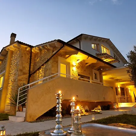 Habib Bed & Breakfast *